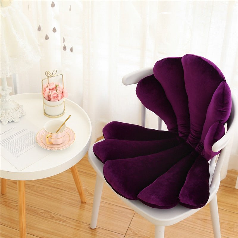 Chic Velvet Shell Cushion - Luxurious and Stylish Cushion for Living Room, Bedroom