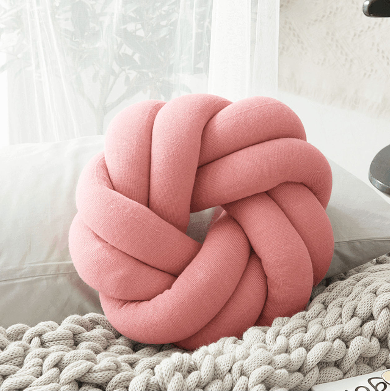 Creative Cotton Knot Ball Pillow