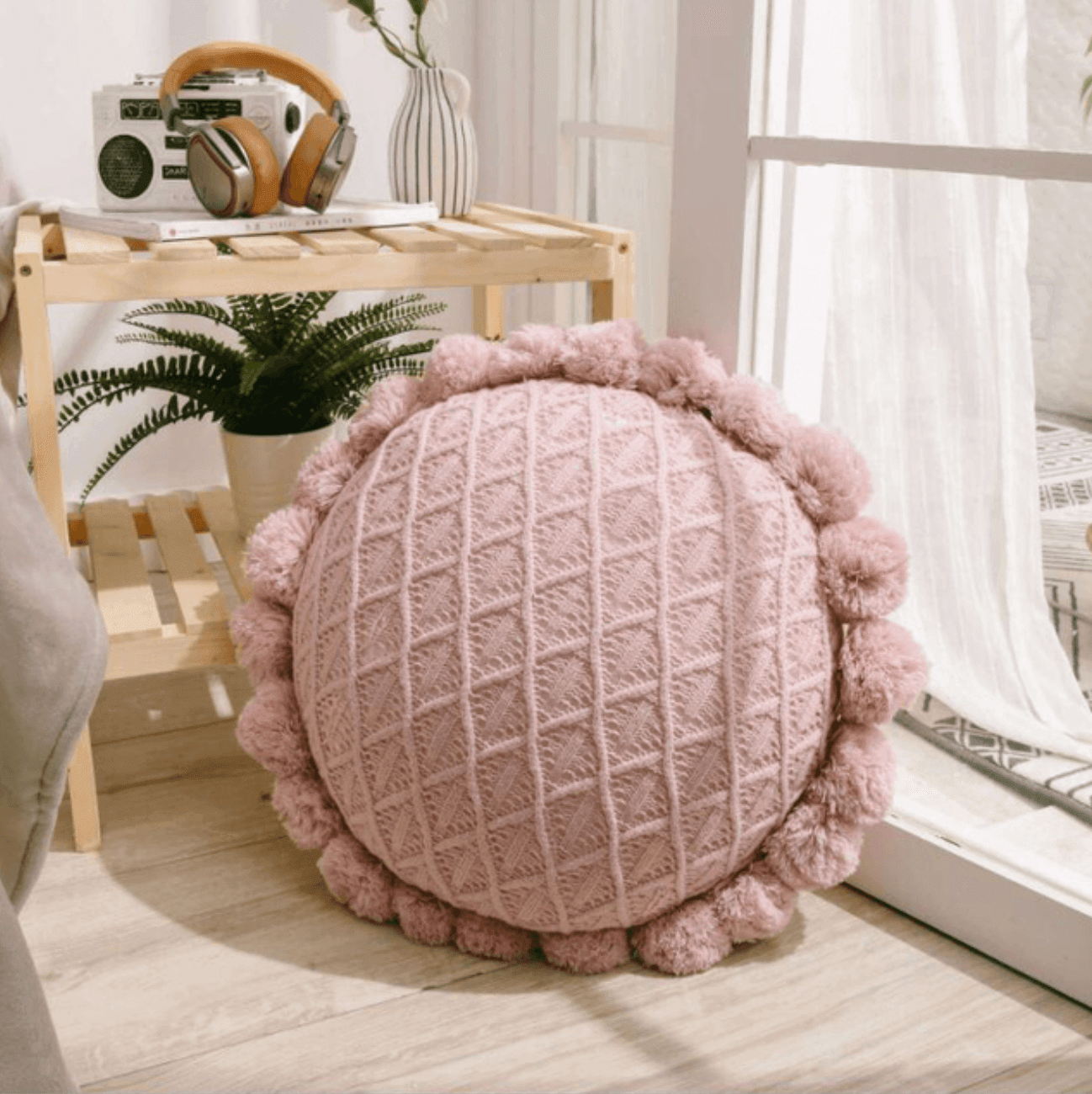 Sweet Pom Pom Tassel Round Cushion