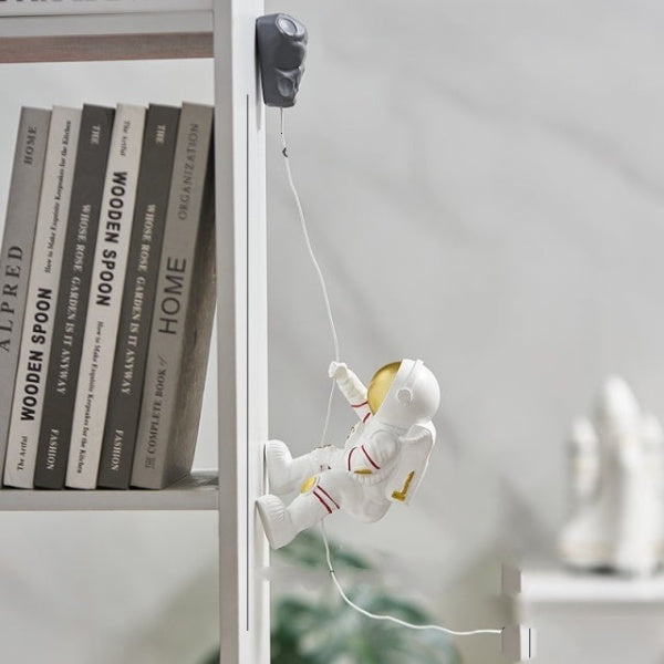 Astronaut Climber Wall Decoration Figures