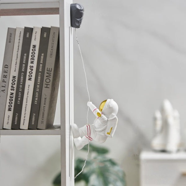 Astronaut Climber Wall Decoration Figures