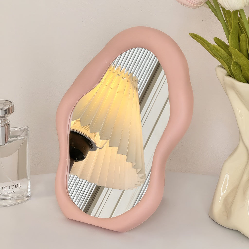 Vinantica | Irregular Blob Makeup Mirror