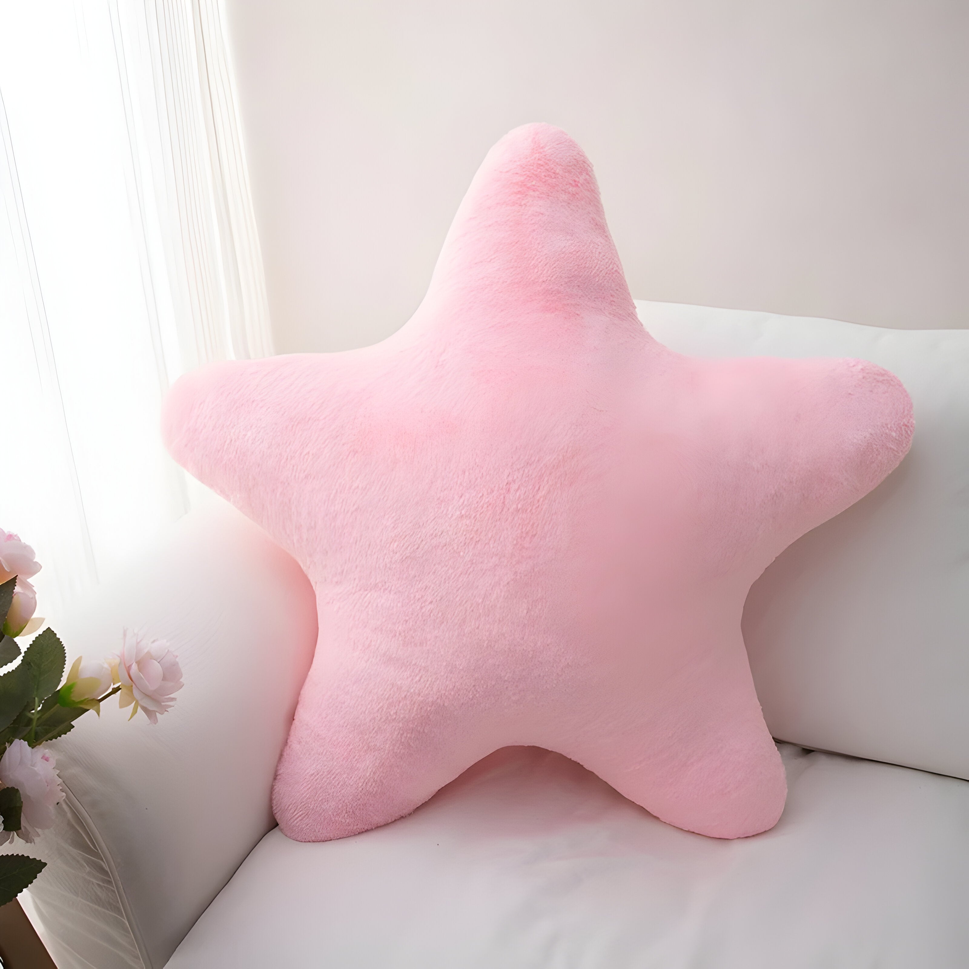 StellarHug Cushion - Decorative Star-Shaped Pillow | Vinantica