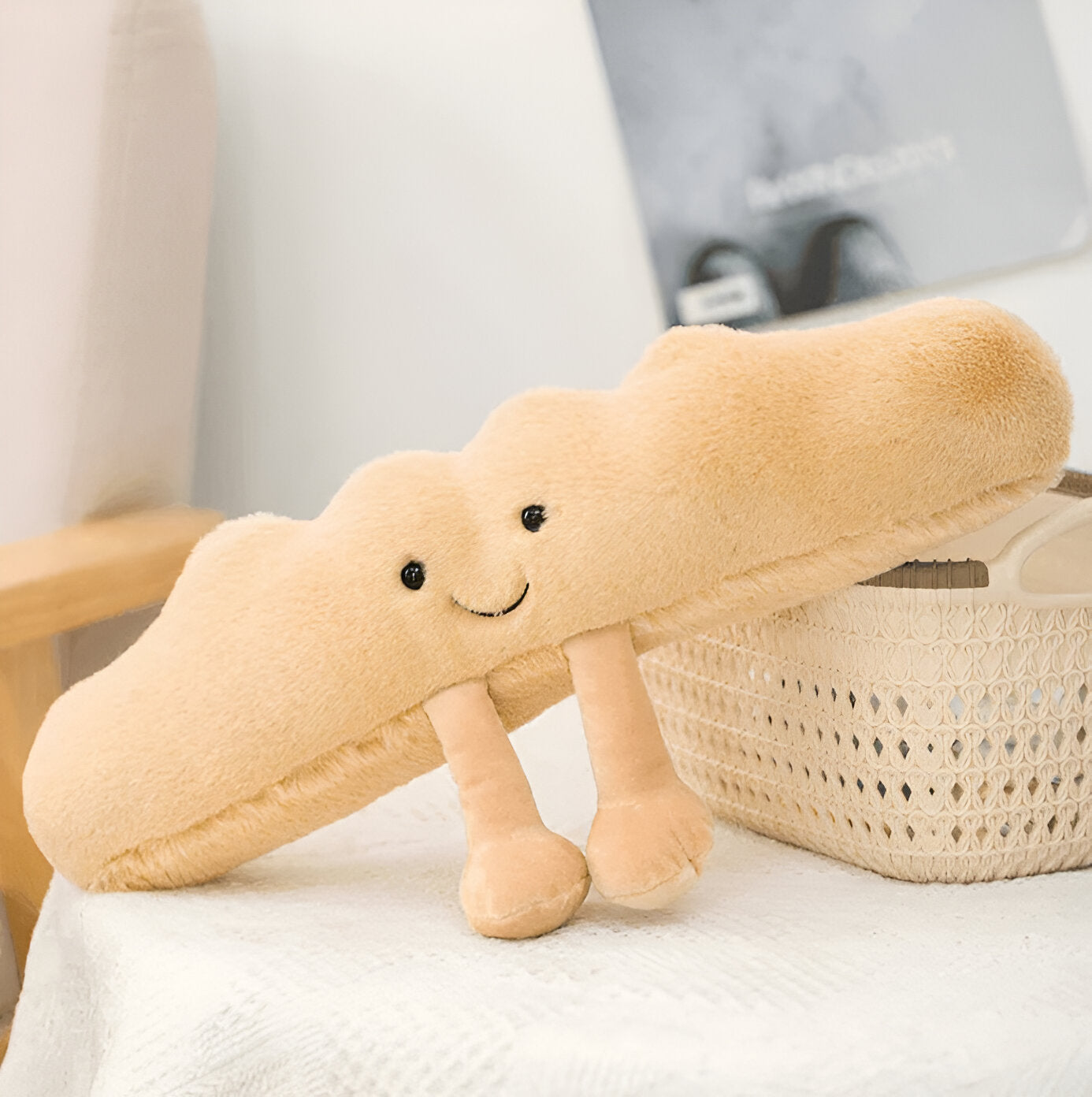 Plush Pretzel – Soft Cuddle Pillow in Breakfast Design | Vinantica