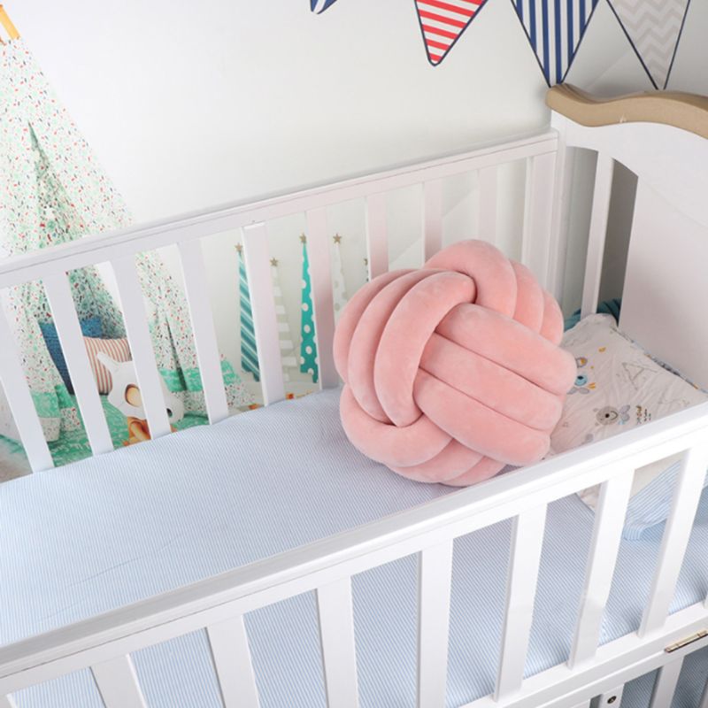 KNOT KISSING BLANKET