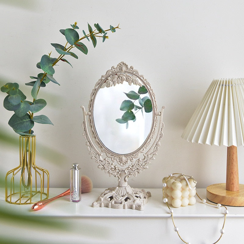 Nordic Vintage Decorative Makeup Mirror | Vinantica