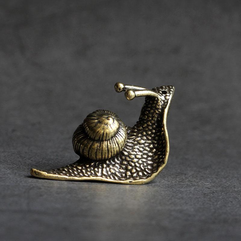 Retro Queen Copper Mini Snail Tea Pet Desk Ornament