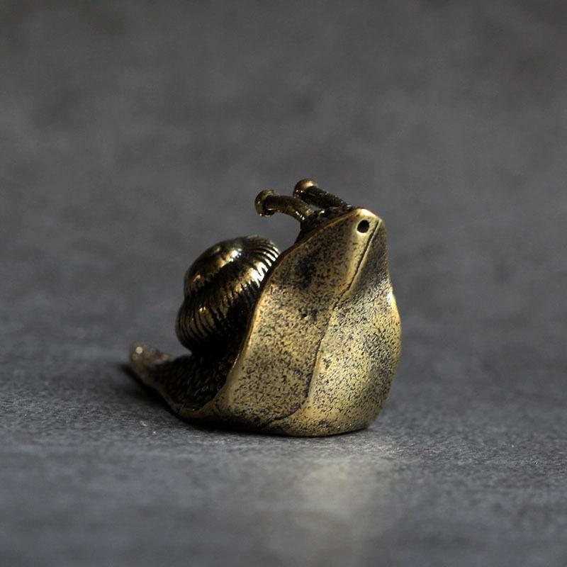 Retro Queen Copper Mini Snail Tea Pet Desk Ornament