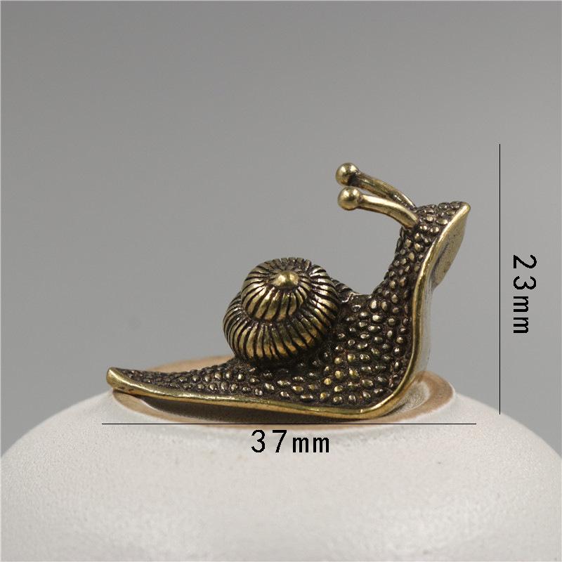 Retro Queen Copper Mini Snail Tea Pet Desk Ornament